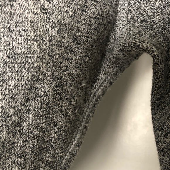 Salt and Pepper Roots Crewneck - Picture 11 of 12